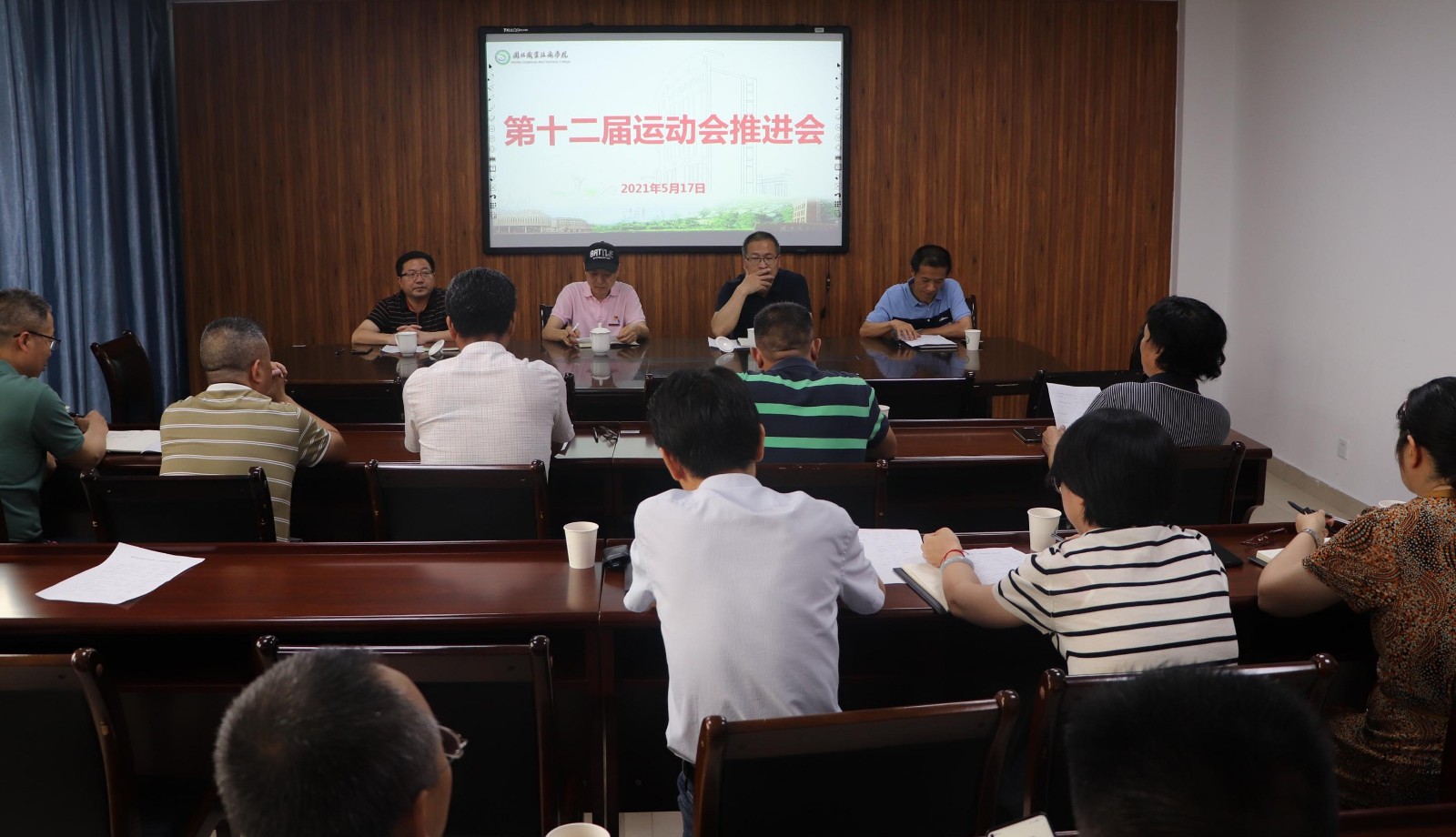 封面.jpg 封面.jpg