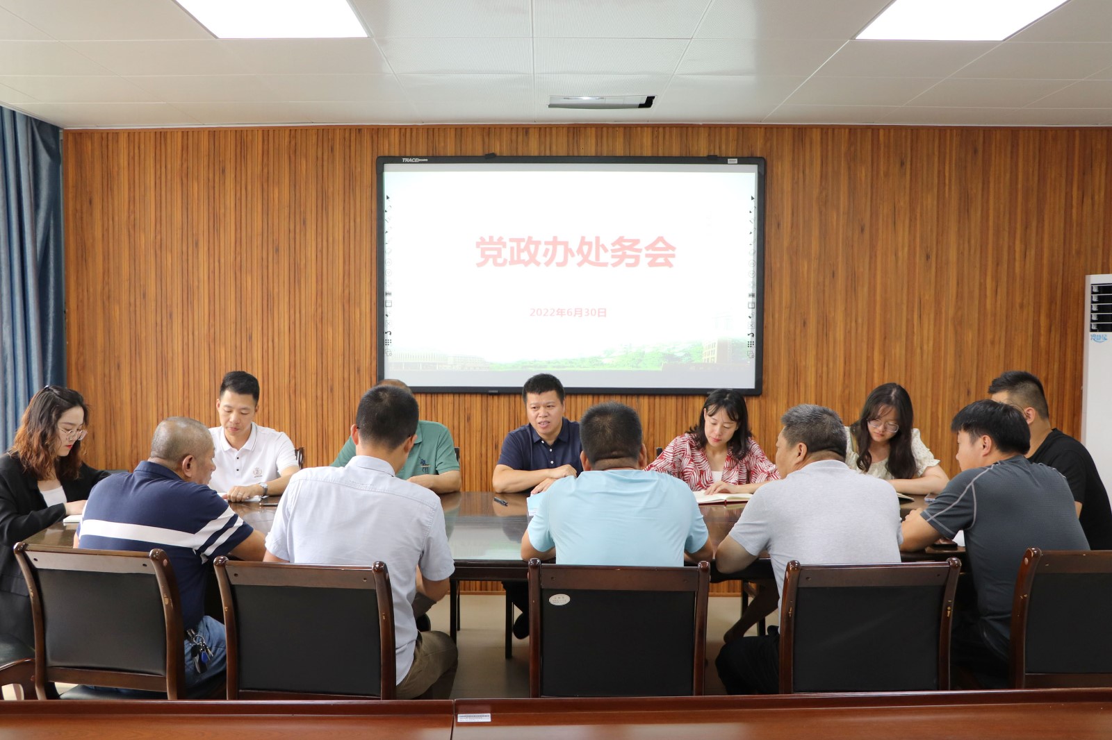 6.30_0001_曲线 2.jpg