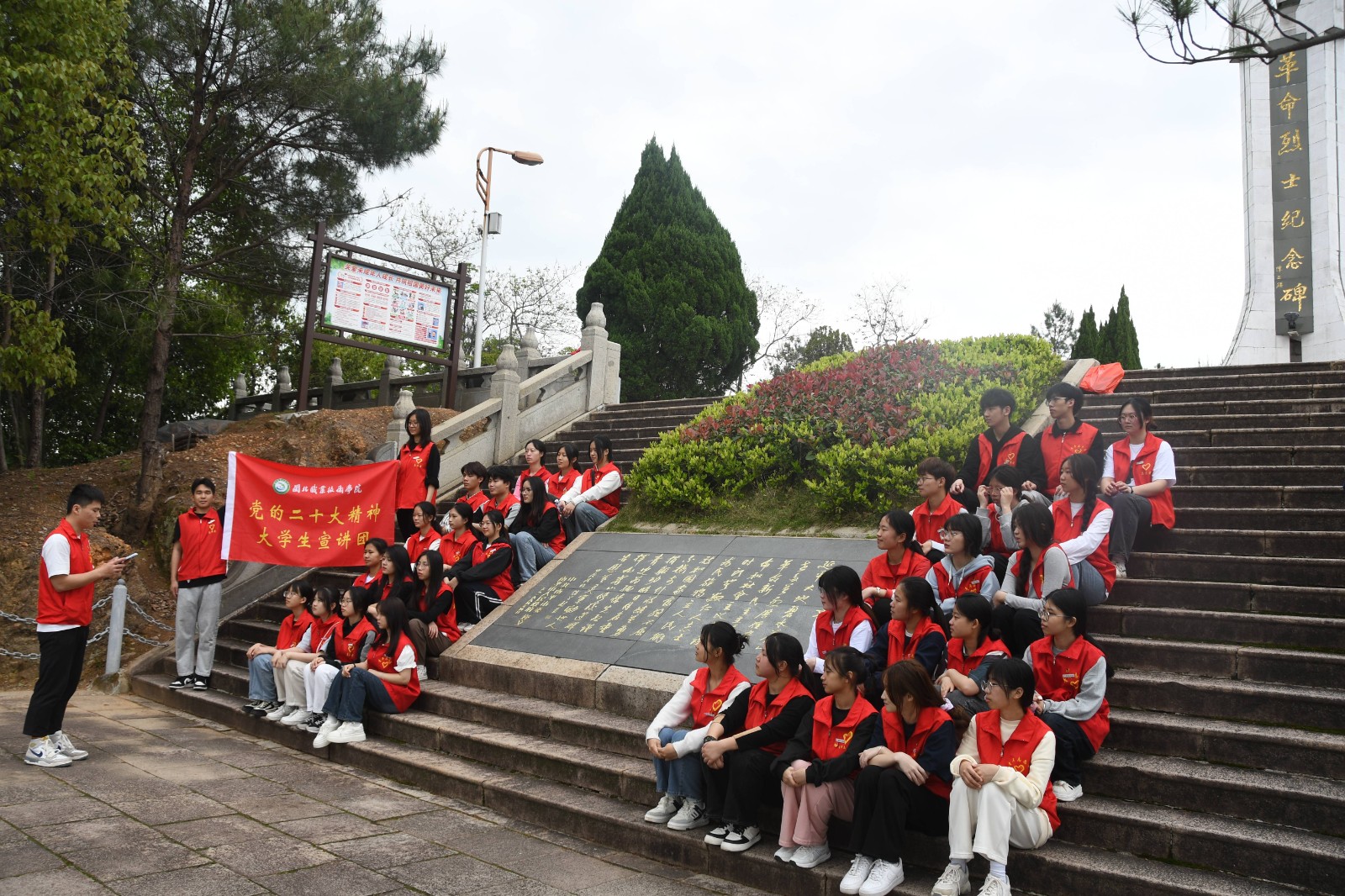 DSC_4104(1).jpg DSC_4104(1).jpg