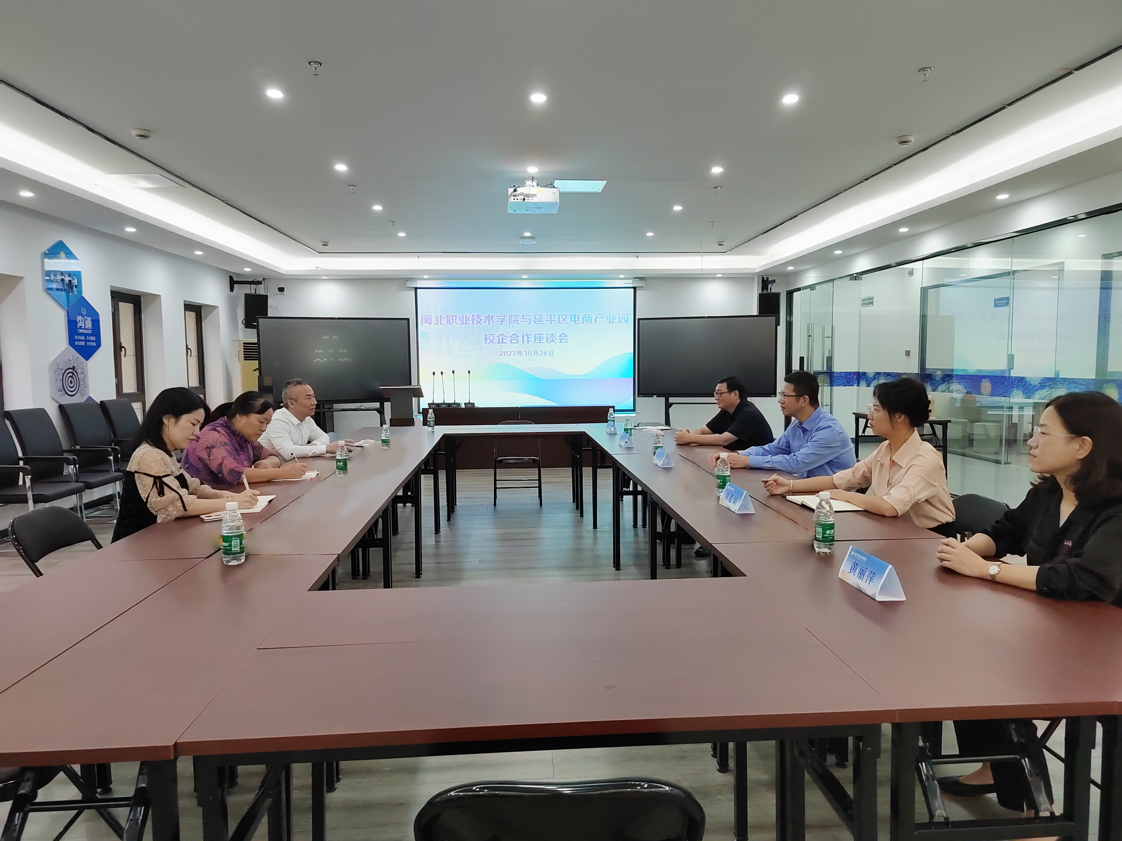 cb87b6a5ef4d244e4c735be14e19049.jpg cb87b6a5ef4d244e4c735be14e19049.jpg