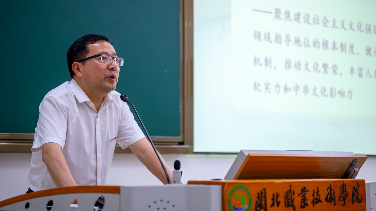 DSC_0909-已增强-降噪.jpg DSC_0909-已增强-降噪.jpg