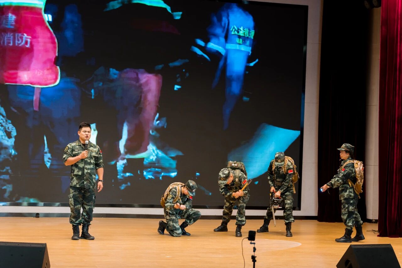 微信图片_2025-11-14_142859_776.jpg 微信图片_2025-11-14_142859_776.jpg